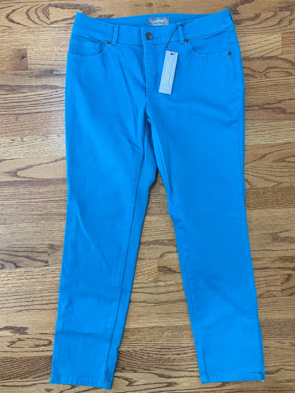 NWT Chico's So Slimming Tantalizing Teal-Blue 28" Cropped Jeans (0.5)